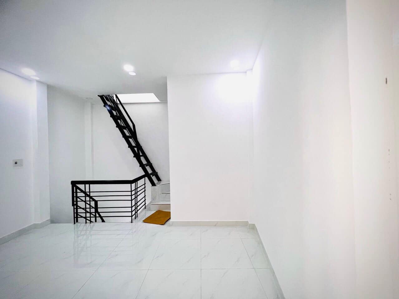 Bán Nhà 3 Tầng Gần Chợ An Nhơn Gò Vấp - Nhỉnh 2 Tỷ, Thương Lượng - Ảnh 2